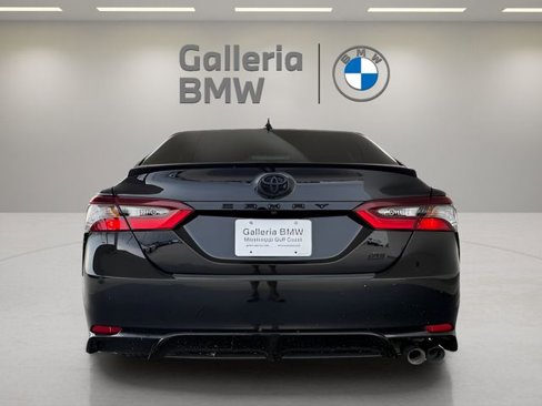 Used 2022 Toyota Camry SE image 7
