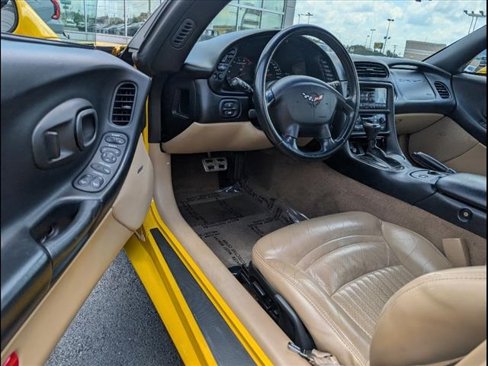Used 2000 Chevrolet Corvette Convertible w/ Memory Pkg image 6