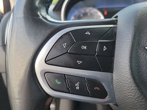 Used 2021 Chrysler 300 Touring image 5
