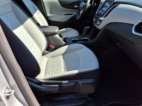 Certified 2020 Chevrolet Equinox LS w/ LS Convenience Package image 8