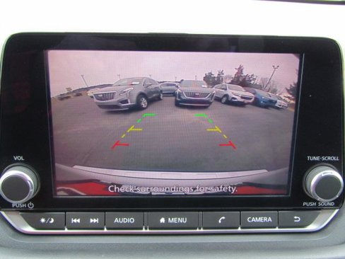 Used 2022 Nissan Rogue SV image 12