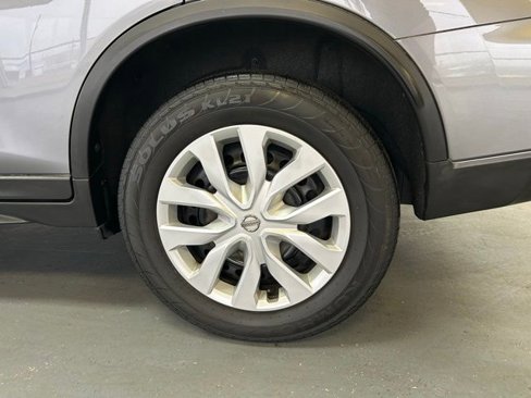 Used 2019 Nissan Rogue S image 7