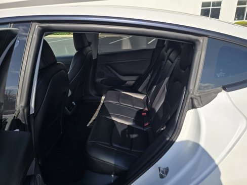 Used 2021 Tesla Model 3 Long Range image 17