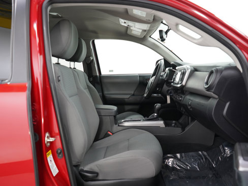 Used 2016 Toyota Tacoma SR5 image 10