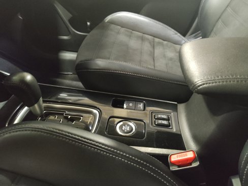 Used 2019 Mitsubishi Outlander SE image 26