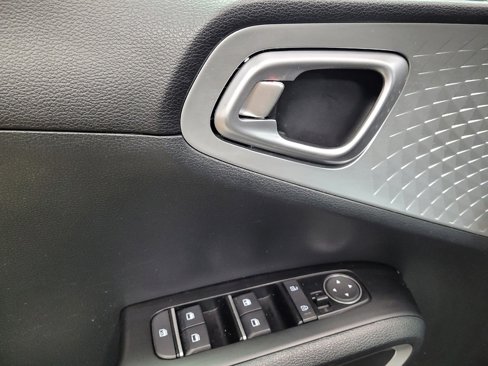 Used 2023 Kia Soul LX w/ Option Group 015 image 27