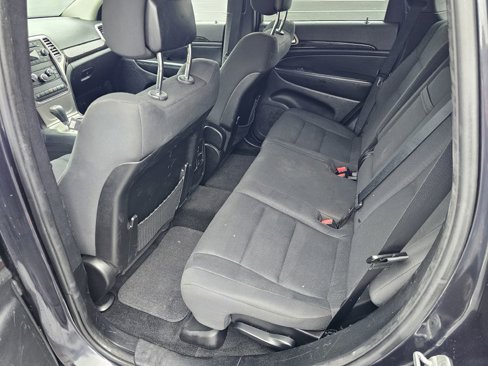 Used 2013 Jeep Grand Cherokee Laredo w/ Laredo E Group image 22