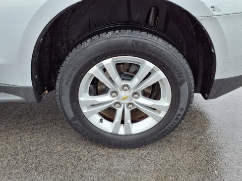 Used 2011 Chevrolet Equinox LT w/ Driver Convenience Package image 28