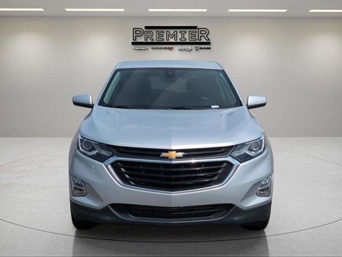 Used 2021 Chevrolet Equinox LT image 2