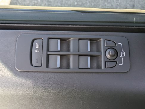 Used 2020 Land Rover Discovery Sport HSE R-Dynamic image 22