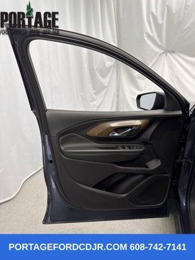 Used 2019 GMC Terrain SLE w/ Driver Convenience Package image 13
