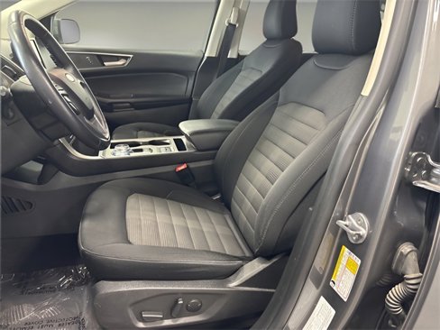 Used 2023 Ford Edge SEL w/ Cold Weather Package image 11