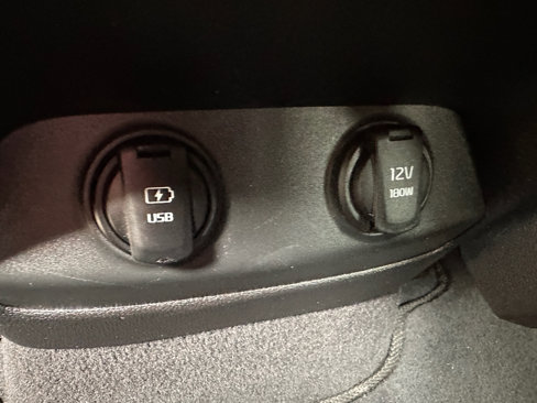 Used 2018 Kia Sorento LX image 24
