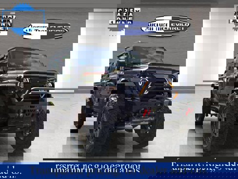 Used 2021 Jeep Gladiator Sport image 2