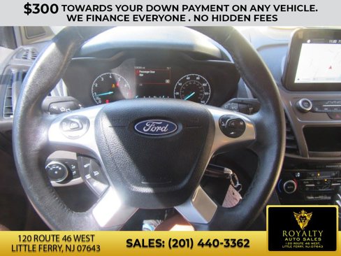 Used 2020 Ford Transit Connect XLT image 25