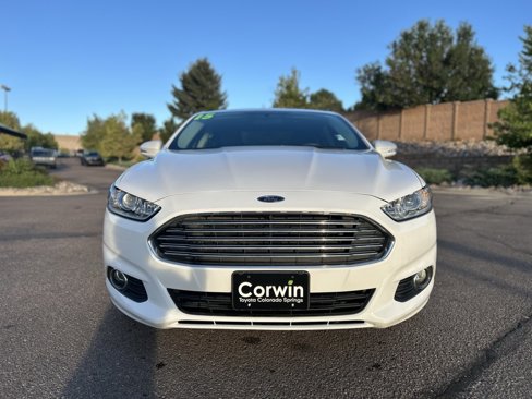 Used 2015 Ford Fusion SE image 2