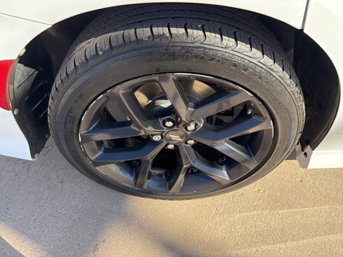 Used 2020 Dodge Charger R/T w/ Blacktop Package image 11
