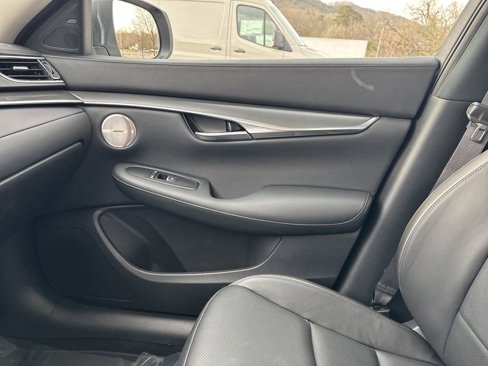 New 2025 INFINITI QX50 Luxe image 25