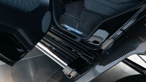 Used 2017 Mercedes-Benz G 550 Squared image 96