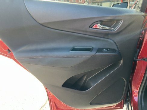 Used 2023 Chevrolet Equinox RS w/ RS Leather Package image 22