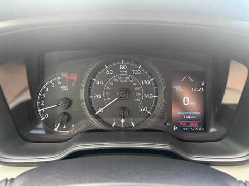 Used 2021 Toyota Corolla L image 15