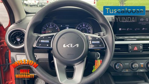 Used 2023 Kia Forte LXS w/ LXS Technology Package image 17