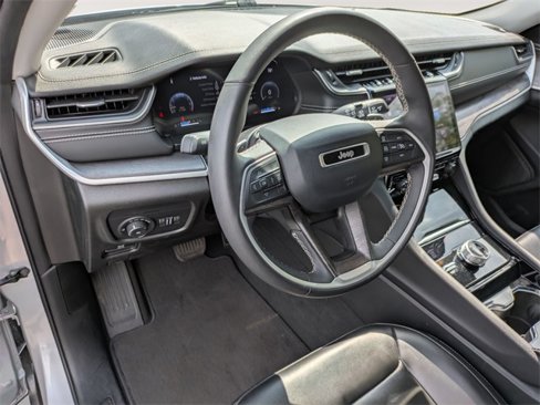Certified 2023 Jeep Grand Cherokee Limited image 10