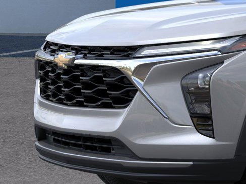 New 2025 Chevrolet Trax LT w/ Driver Confidence Package image 13