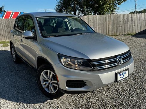 Used 2013 Volkswagen Tiguan S image 7