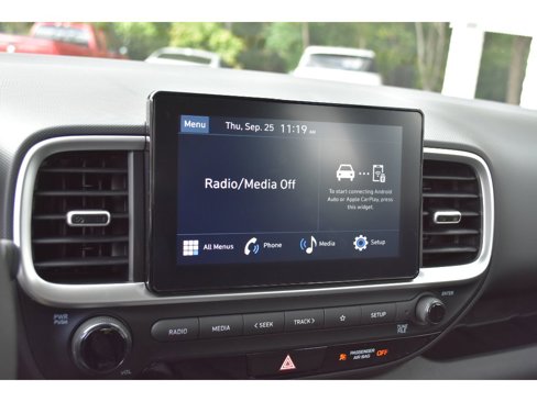 New 2025 Hyundai Venue SE image 22