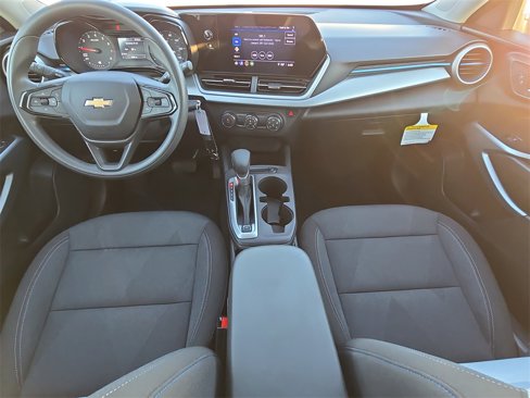 Used 2025 Chevrolet Trax LS w/ Driver Confidence Package image 9