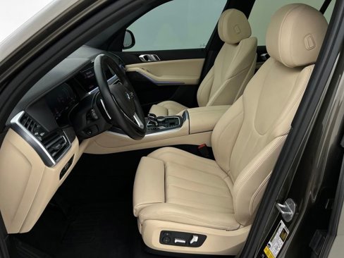 Used 2020 BMW X5 xDrive40i w/ Premium Package image 11