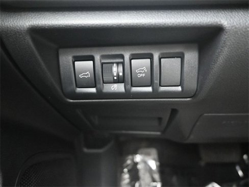 Used 2021 Subaru Outback Touring image 10