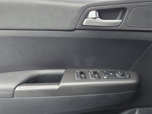 Used 2021 Kia Sportage LX image 29
