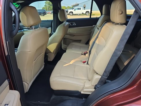 Used 2016 Ford Explorer Limited image 12