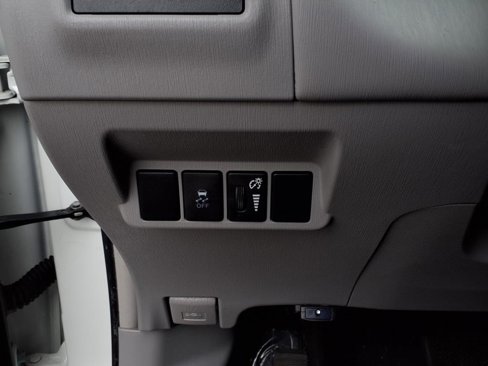Used 2016 Toyota Prius V Three image 13