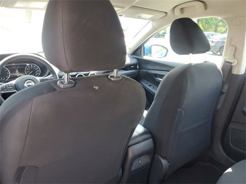 Used 2024 Nissan Sentra SV image 11