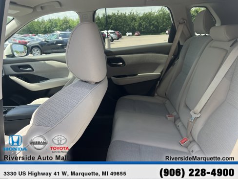 Used 2022 Nissan Rogue SV image 24