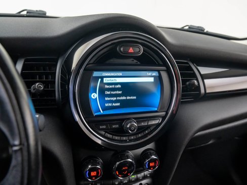 Used 2019 MINI Cooper 2-Door Hardtop w/ Signature Upholstery Package image 24