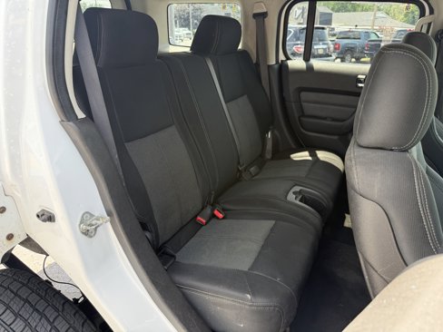 Used 2009 HUMMER H3 image 20