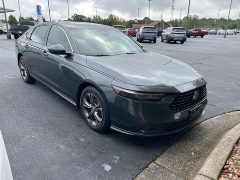 Used 2023 Honda Accord EX image 2