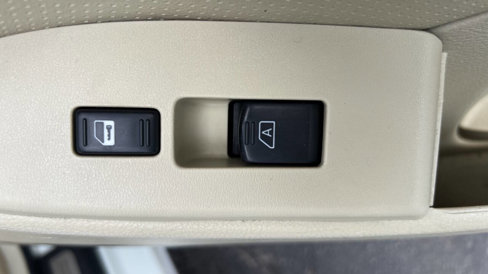 Used 2005 INFINITI G35 Coupe w/ (P01) Premium Pkg image 18