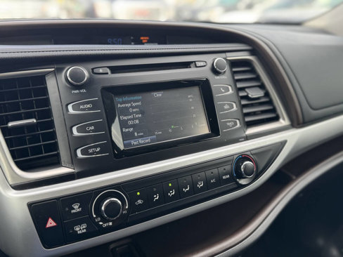 Used 2018 Toyota Highlander Plus image 21