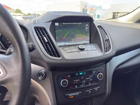 Used 2019 Ford Escape SEL image 23