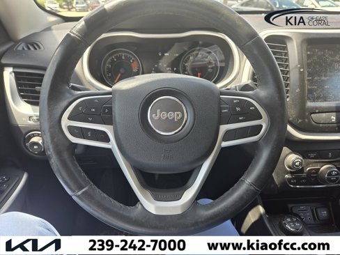 Used 2018 Jeep Cherokee Trailhawk image 18