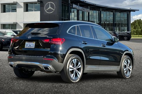 Certified 2024 Mercedes-Benz GLA 250 4MATIC image 4