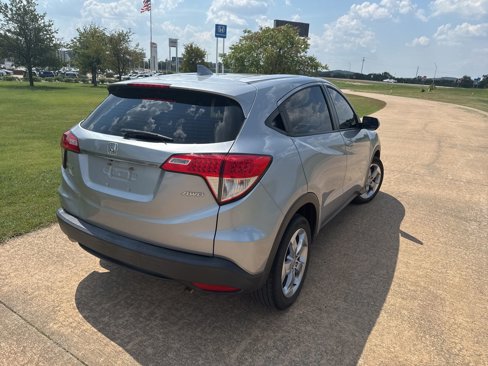 Used 2022 Honda HR-V LX image 4