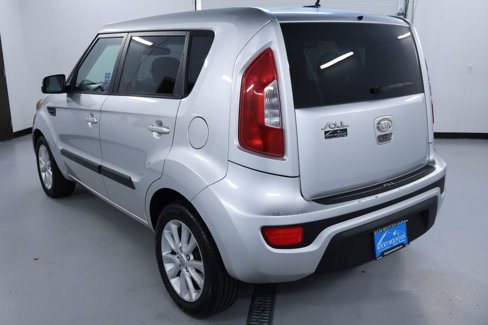 Used 2012 Kia Soul + image 5