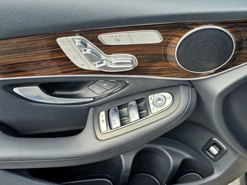 Certified 2020 Mercedes-Benz GLC 300 4MATIC image 20