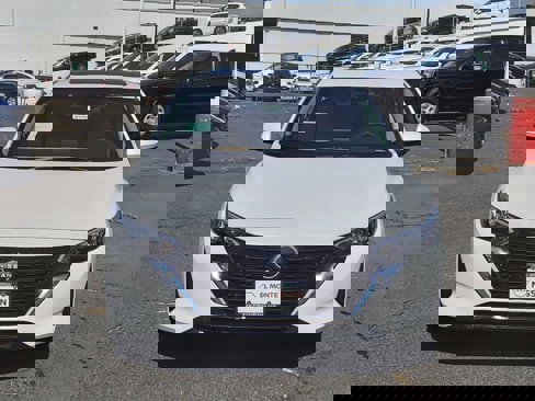 New 2025 Nissan Sentra SV w/ SV Premium Package image 3